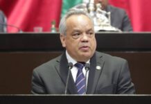 Impulsan reforma a la Constitución para establecer que por cada cinco días de trabajo habrá dos de descanso