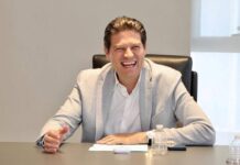 Llama Alfonso Martínez a no ponerse nerviosos por realizar giras por el interior del estado