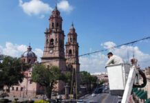 Anuncia ayuntamiento cierres viales en av. Madero por instalación de iluminación decembrina