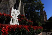El espíritu navideño impregna Morelia; turistas quedan maravillados