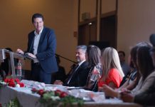 Alfonso Martínez refrenda apoyo a mujeres empresarias de Michoacán