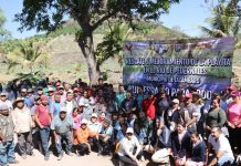 Encabeza Vicente Gómez limpieza de “La Playita” en Pedernales