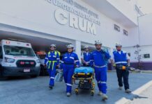 Despliega SSM ambulancias y paramédicos en la Costa Michoacana por Semana Santa