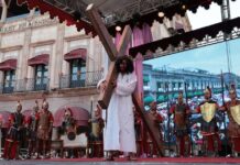 Reúne conmemoración del Viacrucis, a miles de familias en el centro de Morelia