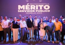 Con verbena, regalos y mucho cariño, celebran a las mamás en Quiroga