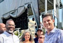 Se reúne Alfonso Martínez con Brandon Johnson, alcalde de Chicago