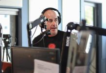 Ante vacaciones escolares, Fito Torres llama a madres y padres a vigilar el consumo digital de niñas, niños y jóvenes