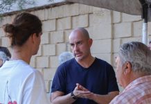 Mantiene Adolfo Torres atención continua a colonos del Sur